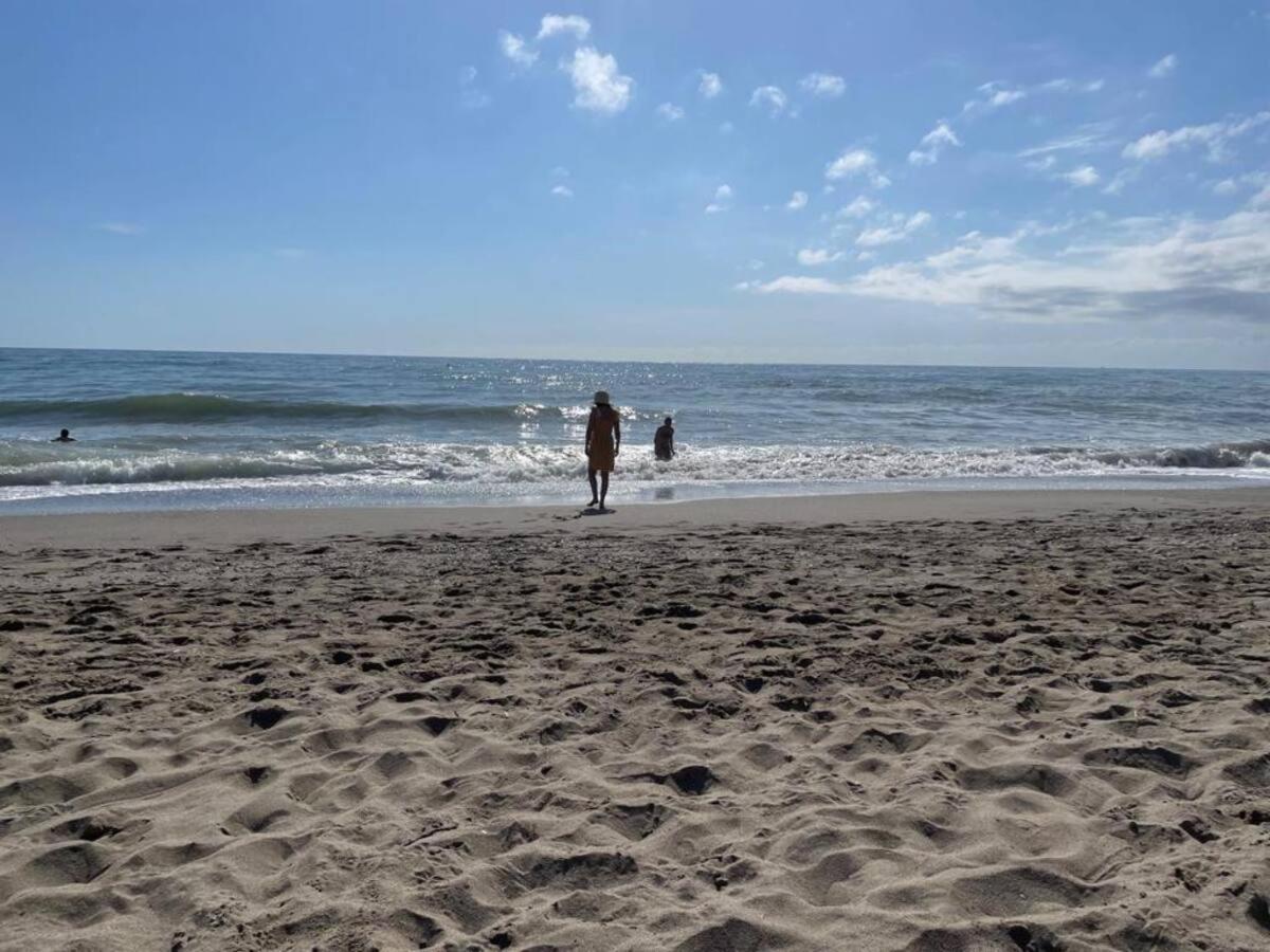 One Step From The Beach Torremolinos Exteriör bild