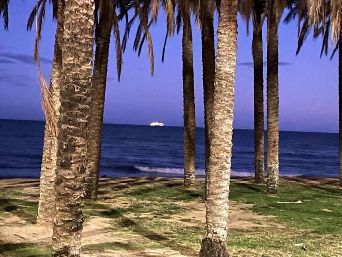 One Step From The Beach Torremolinos Exteriör bild